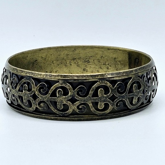 Filigree Boho Bracelet Bangle Brass Tone Hearts Scroll Fashion Plunder (?) 9" - Picture 4 of 7